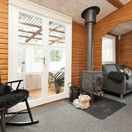 Three-bedroom Holiday In Rodby 26 Holiday home Kramnitse