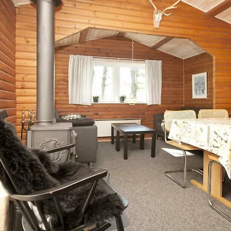 Three-bedroom Holiday In Rodby 26 Holiday home Kramnitse