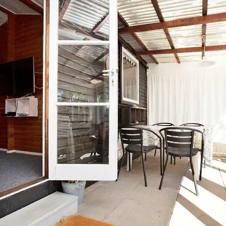 Three-bedroom Holiday In Rodby 26 * Kramnitse
