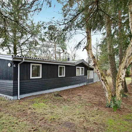 Three-bedroom Holiday In Rodby 26 Holiday home Kramnitse